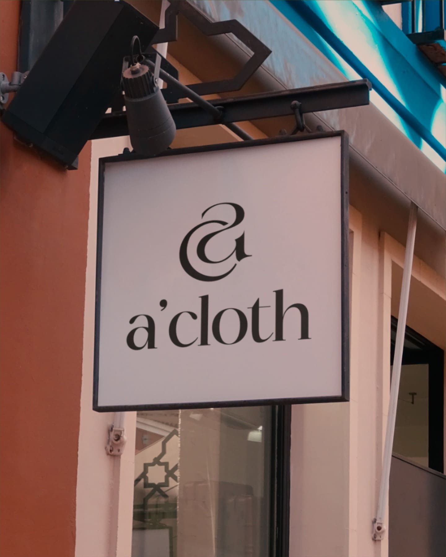 logo fashion